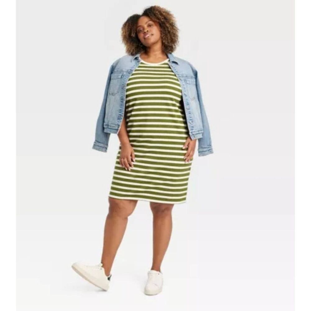 Ava & Viv Light Wash Denim Jean Jacket Size XXL - Picture 2 of 6